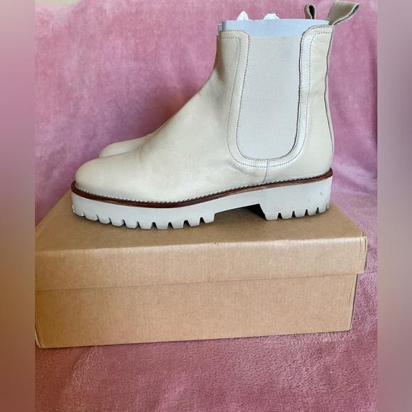 Patricia Green Chelsea Cream Boots Size 7 - Picture 3 of 5